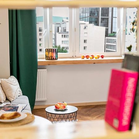 Chmielna - 250M Od Zlotych Tarasow, 350M Od Dworca Centralnego - Wifi - Smart Tv 55 Cali - Better Rental Warsawa Bagian luar foto