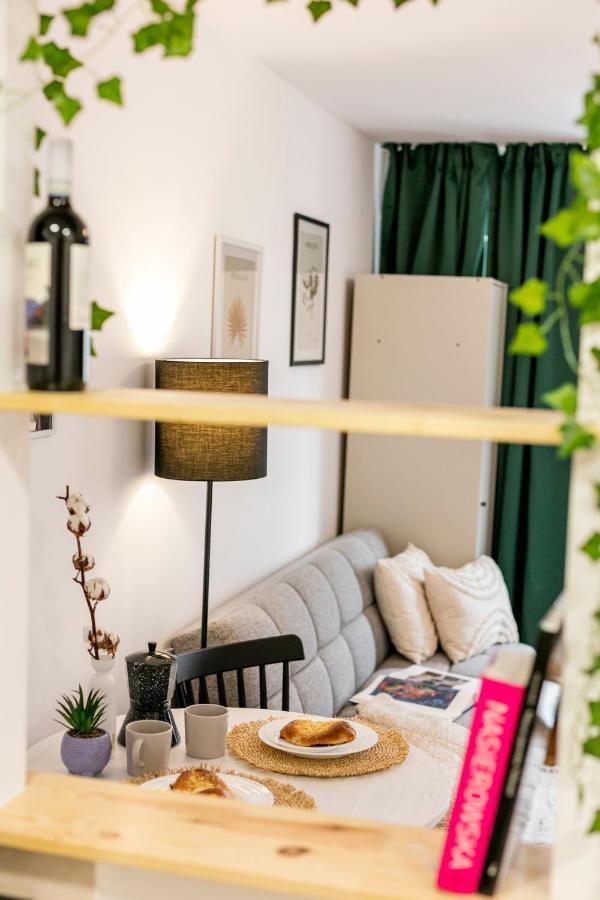 Chmielna - 250M Od Zlotych Tarasow, 350M Od Dworca Centralnego - Wifi - Smart Tv 55 Cali - Better Rental Warsawa Bagian luar foto